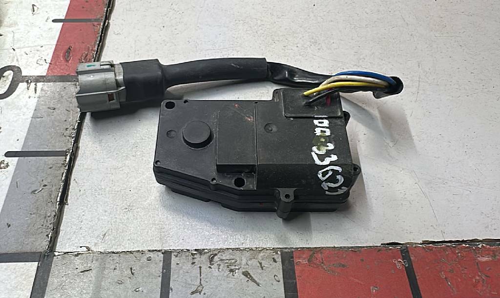 Клапан печки б/у