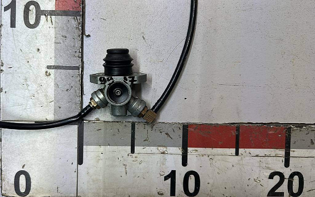 Клапан регулировки рулевой колонки б/у