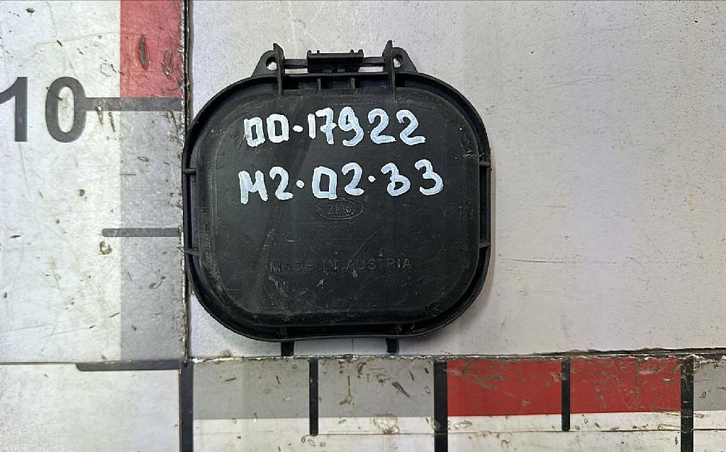 Крышка фары б/у