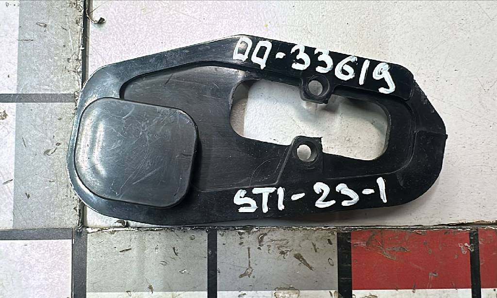 Накладка корпуса печки б/у