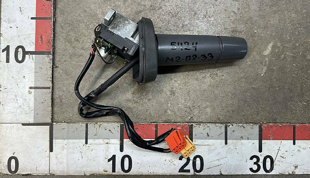 Переключатель поворотов подрулевой б/у