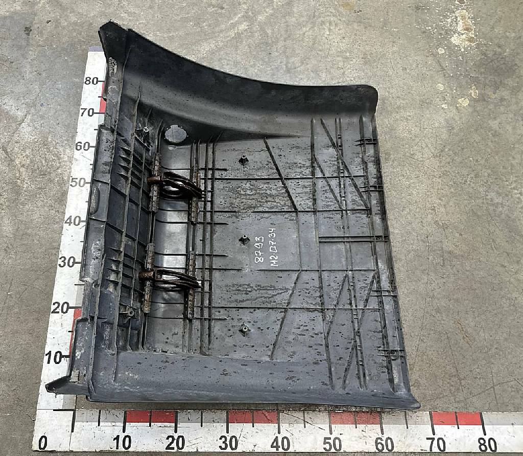 Крыло заднее передняя часть б/у