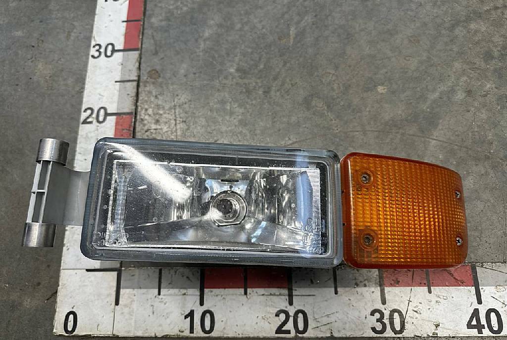 Фара противотуманная левая б/у