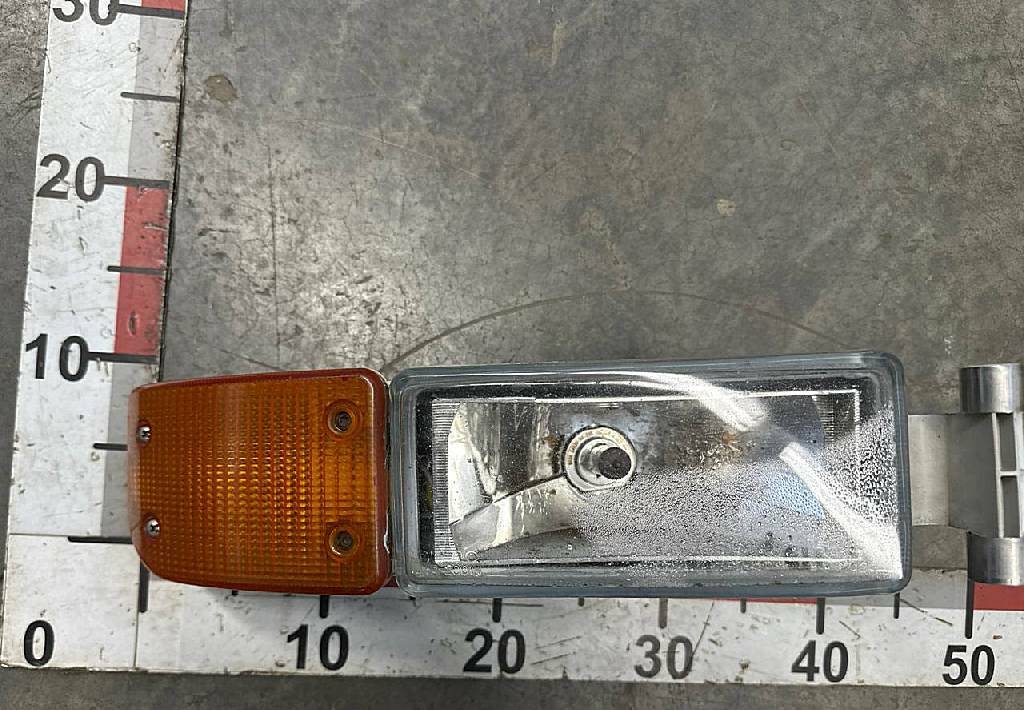 Фара противотуманная правая б/у