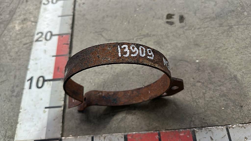 Хомут глушителя б/у