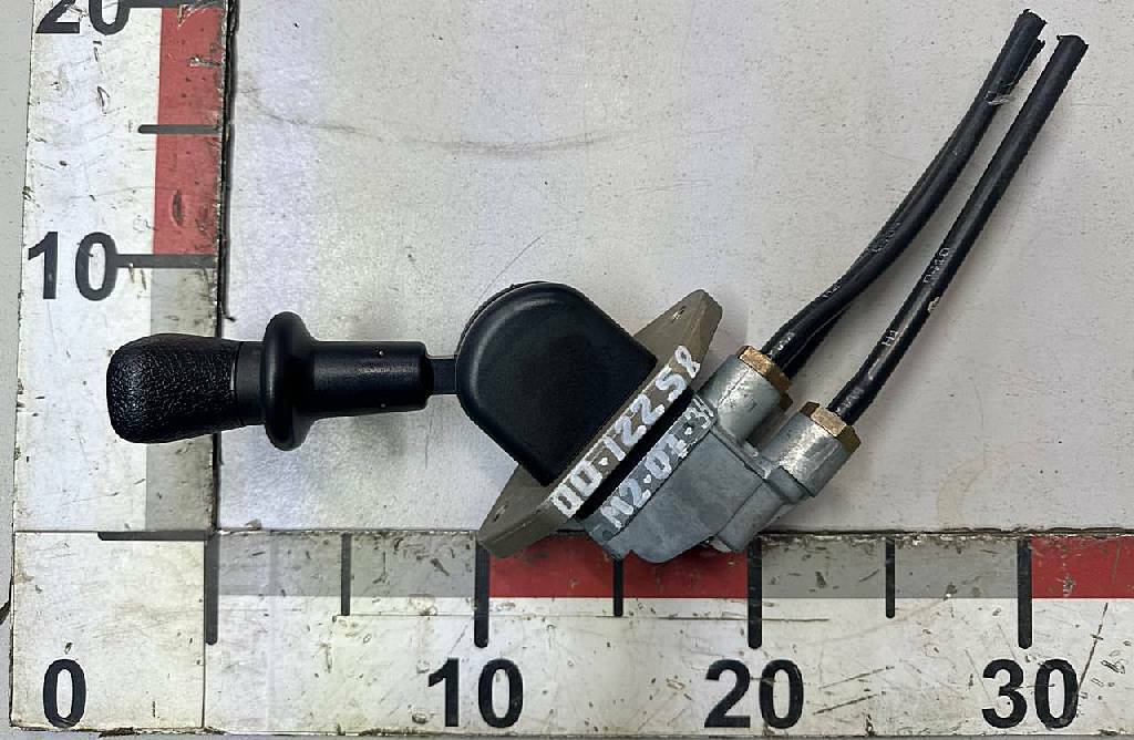 Кран стояночного тормоза б/у