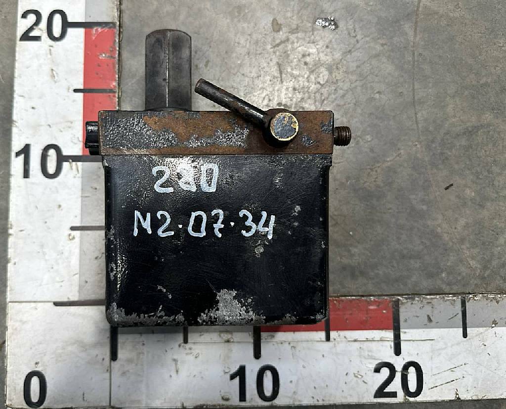 Насос подъема кабины б/у