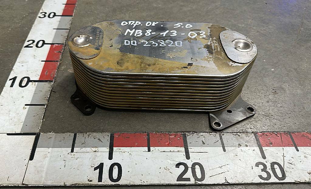 Теплообменник двигателя масляный OM471 б/у