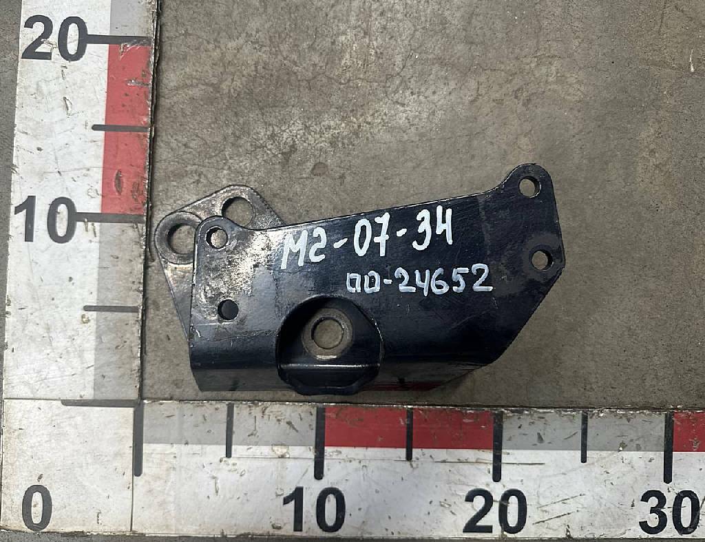 Кронштейн блока центральной смазки б/у