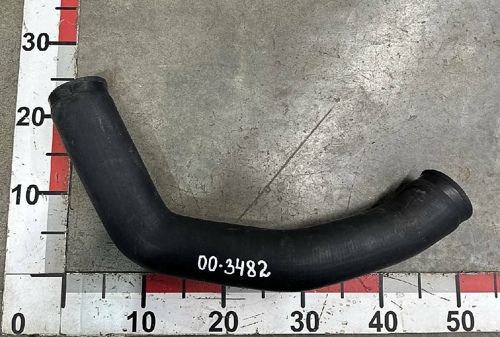 Патрубок радиатора б/у