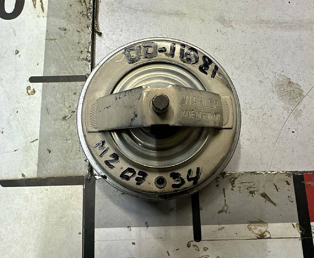 Термостат б/у