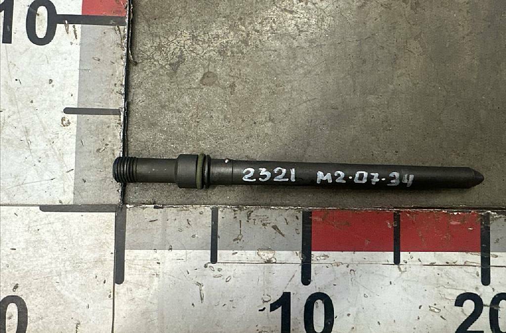 Трубка топливной форсунки D2066 б/у