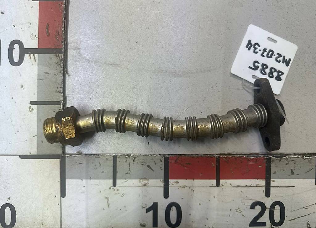 Трубка турбины D2066 б/у