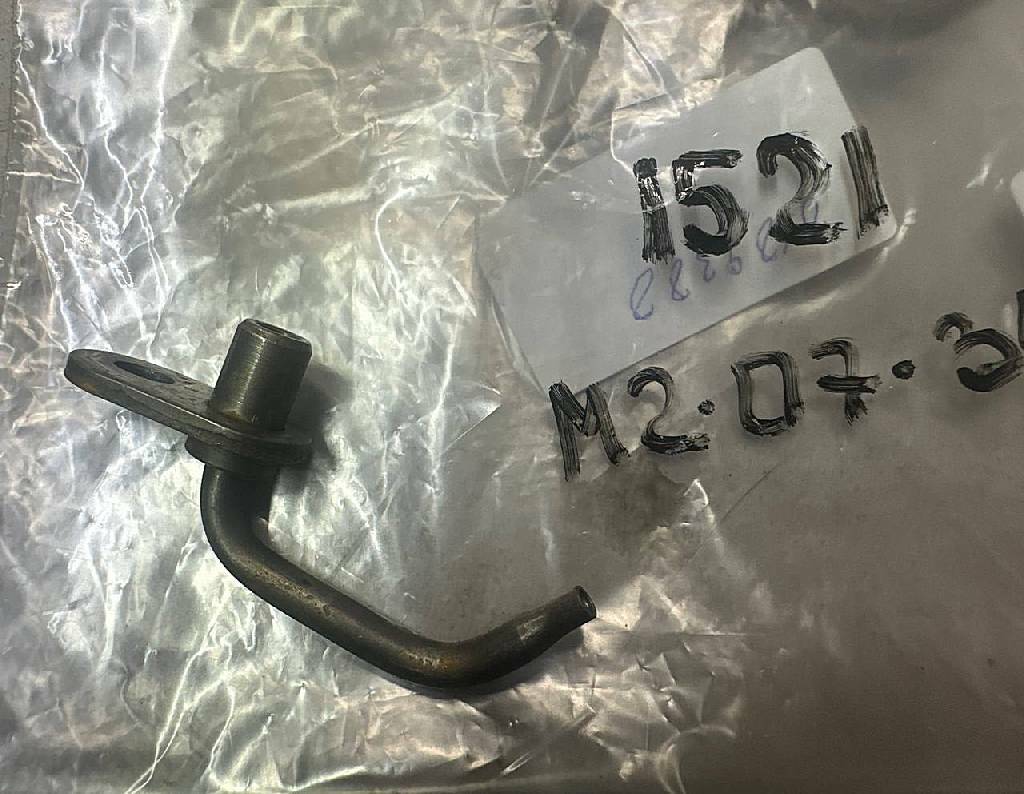 Форсунка охлаждения поршня D2066 б/у