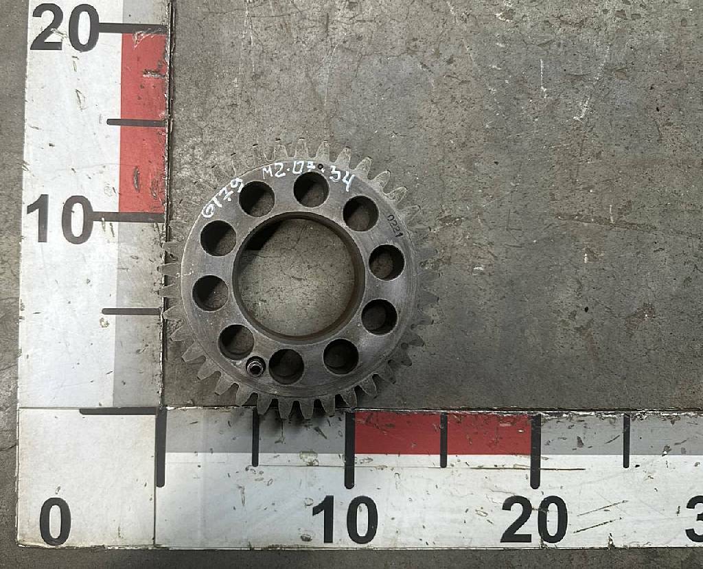 Шестерня коленвала D2066 б/у