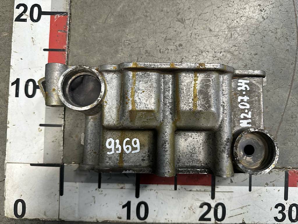 Корпус термостатов D2066 б/у