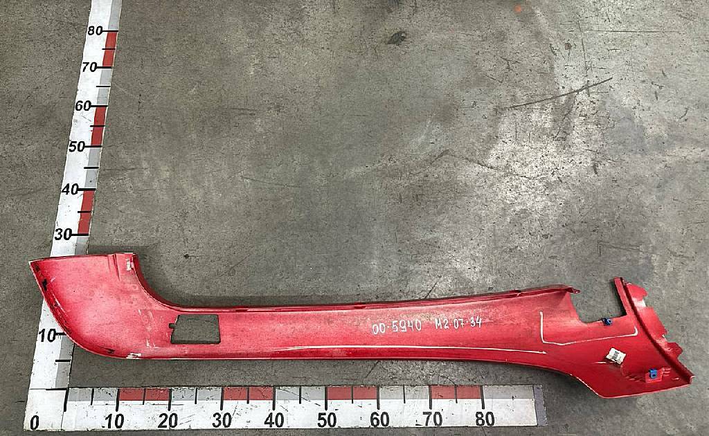 Накладка правой стойки лобового стекла б/у