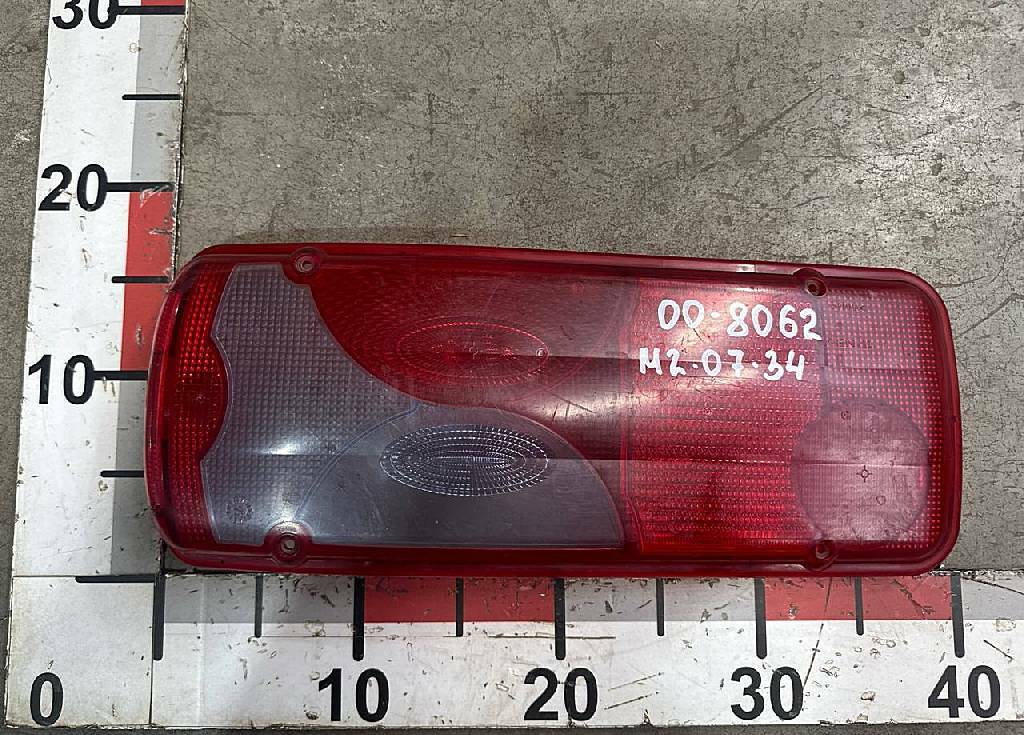 Стекло заднего левого фонаря б/у