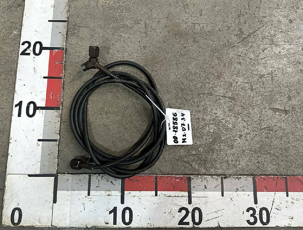 Шланг насоса подъема кабины б/у