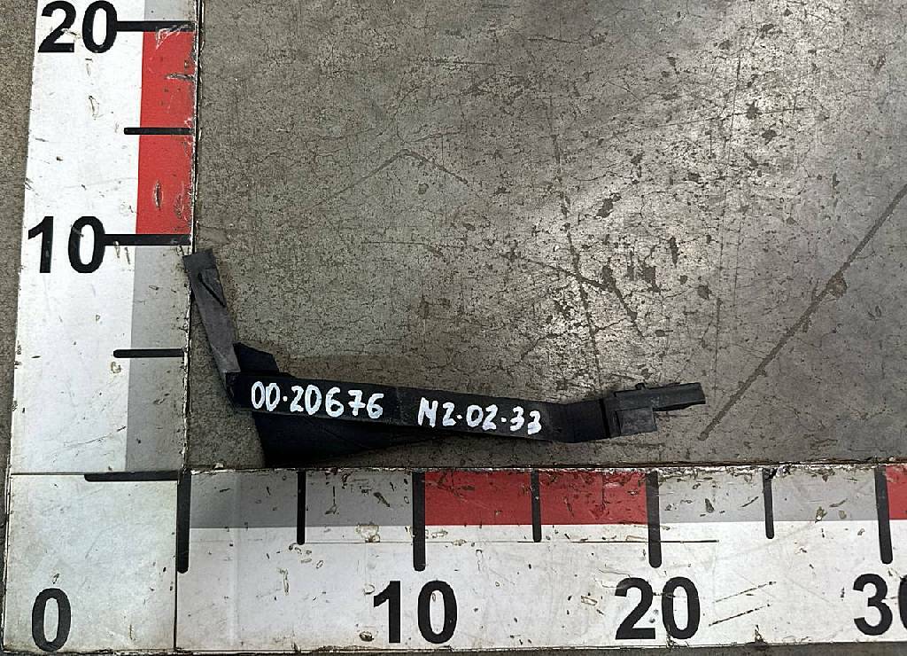 Накладка крыши правая б/у