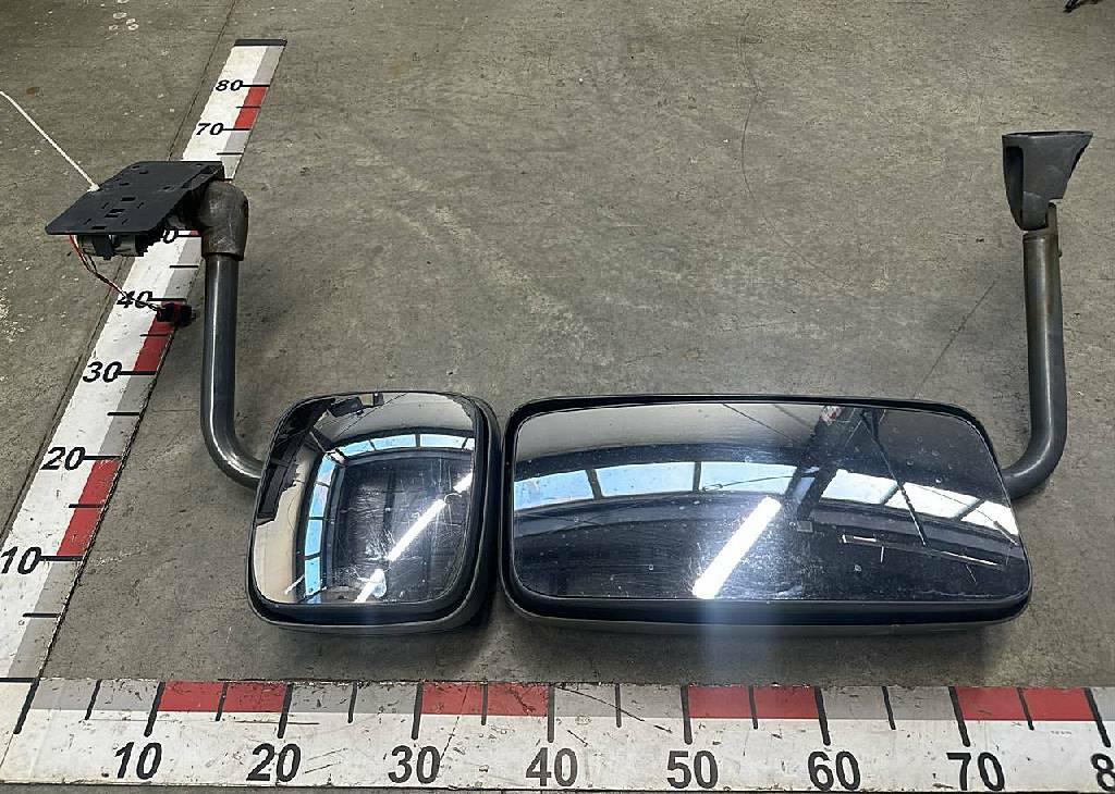 Зеркало правое б/у