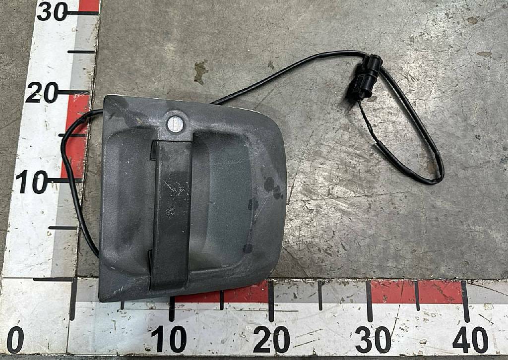 Ручка правой двери наружная б/у