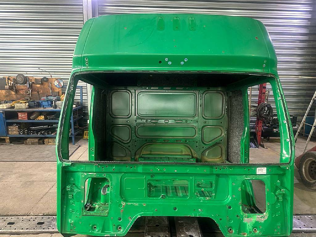 Каркас кабины б/у