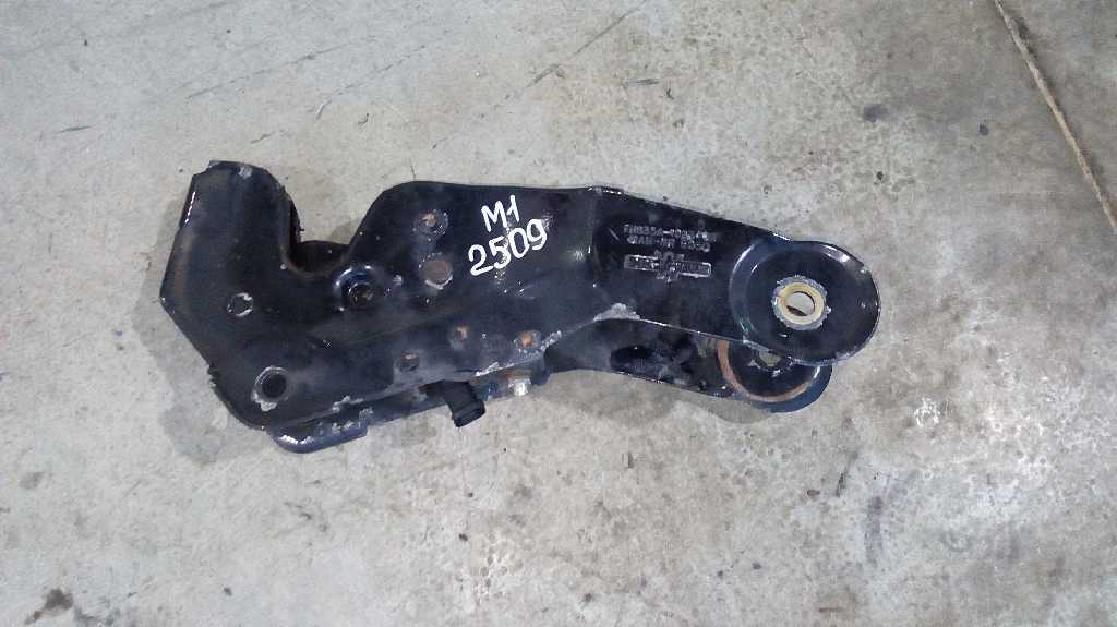 Замок кабины б/у