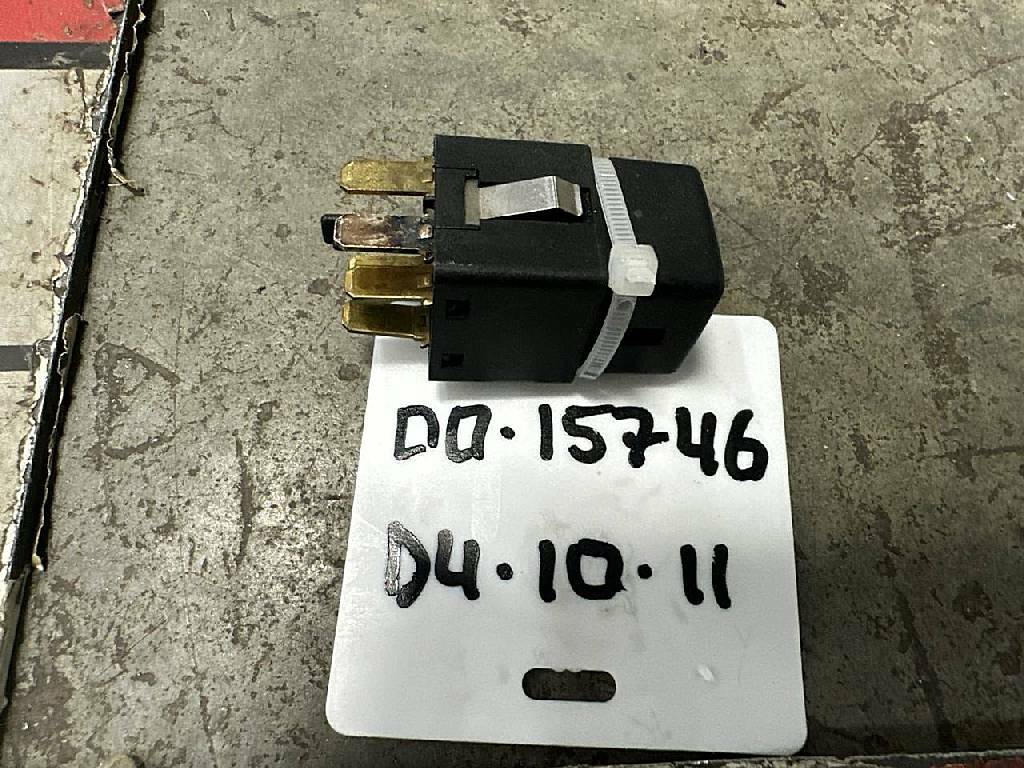 Клавиша рециркуляции воздуха б/у