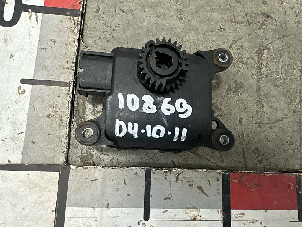 Моторчик заслонки печки б/у