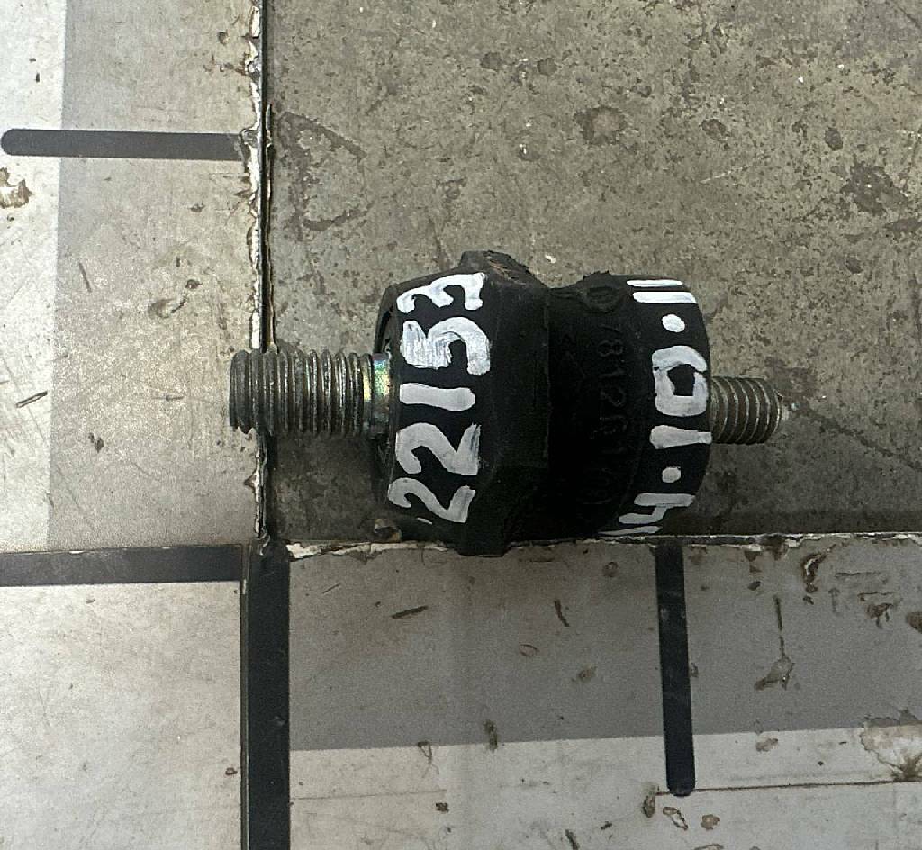 Подушка воздухозаборника б/у