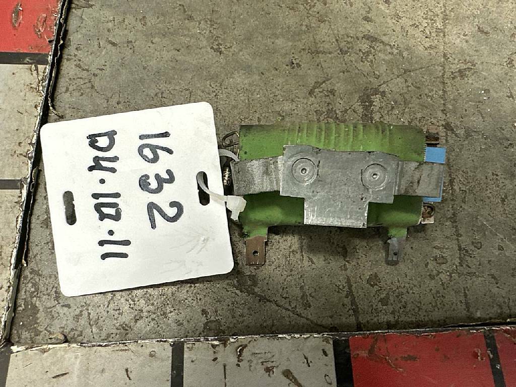 Реостат печки б/у