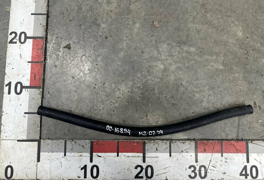 Патрубок расширительного бачка б/у