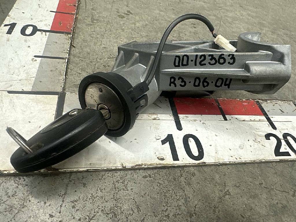 Замок зажигания б/у