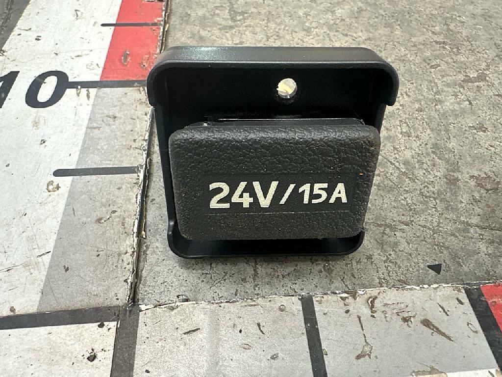 Прикуриватель б/у