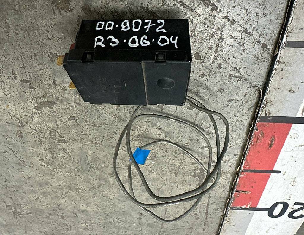 Реле испарителя кондиционера б/у