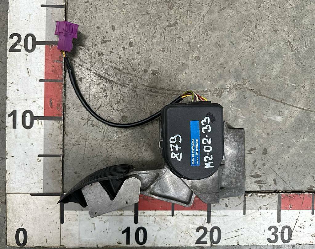 Педаль газа б/у