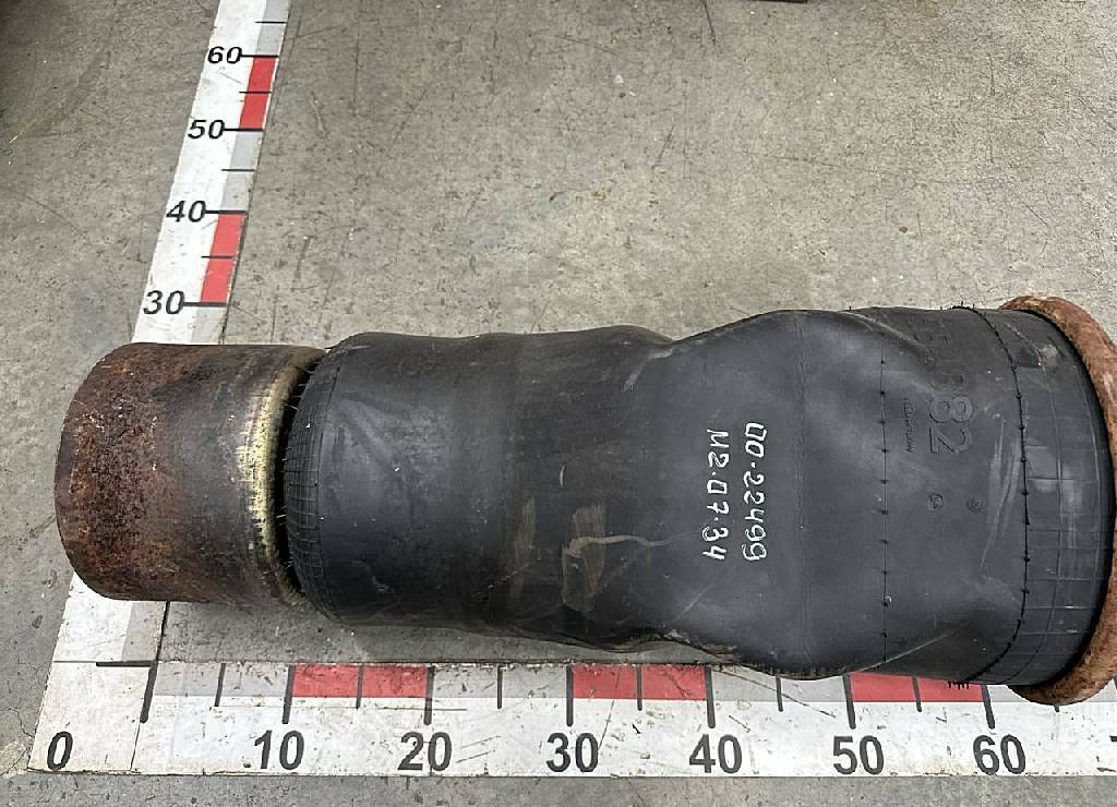 Подушка задней подвески б/у