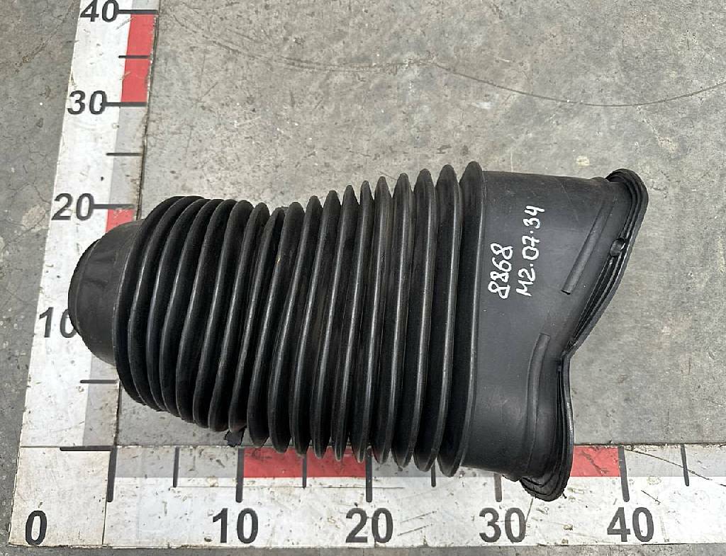 Пыльник рулевого вала б/у