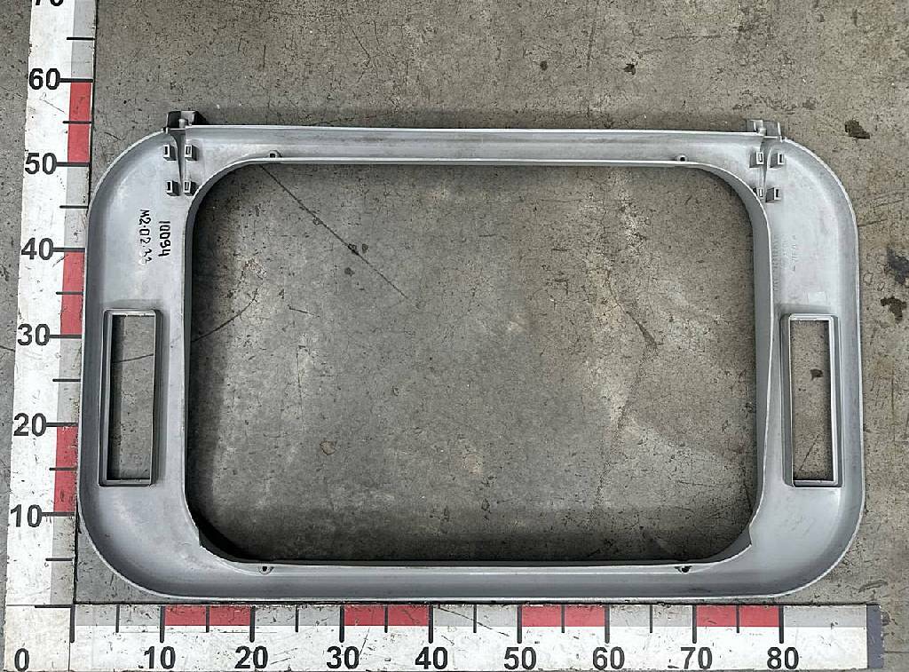 Накладка люка б/у