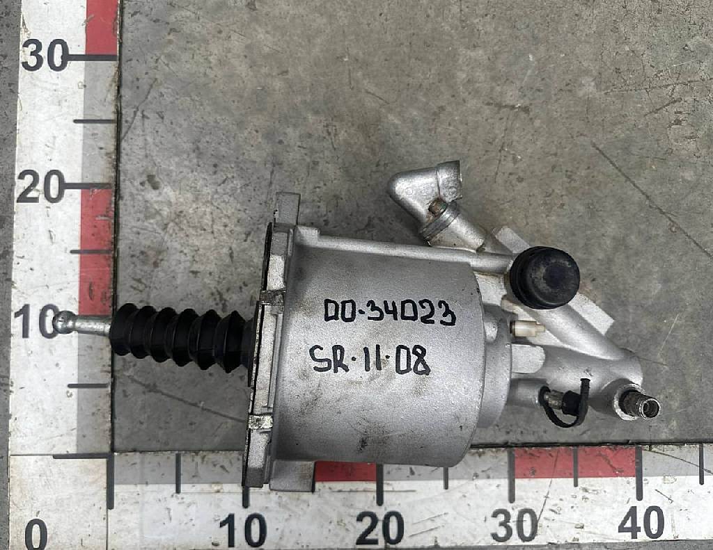 Пневмогидроусилитель сцепления б/у