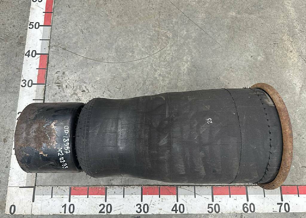 Подушка задней подвески б/у