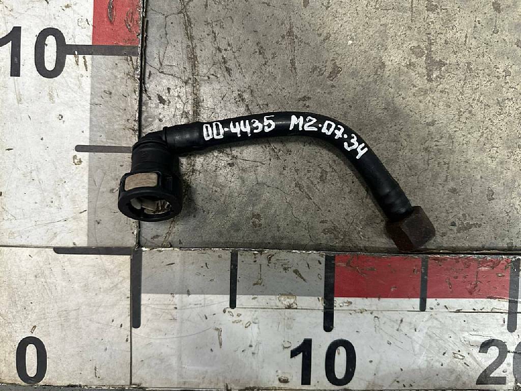 Трубка топливная D2066 б/у