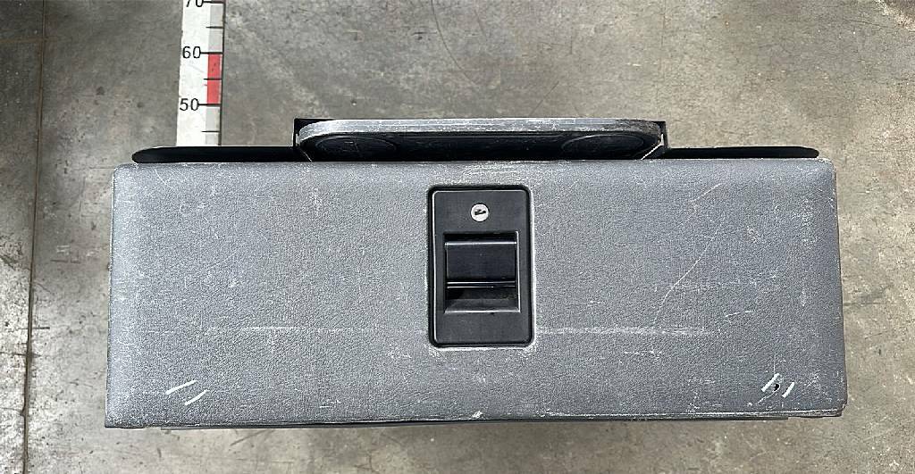 Ящик вещевой б/у