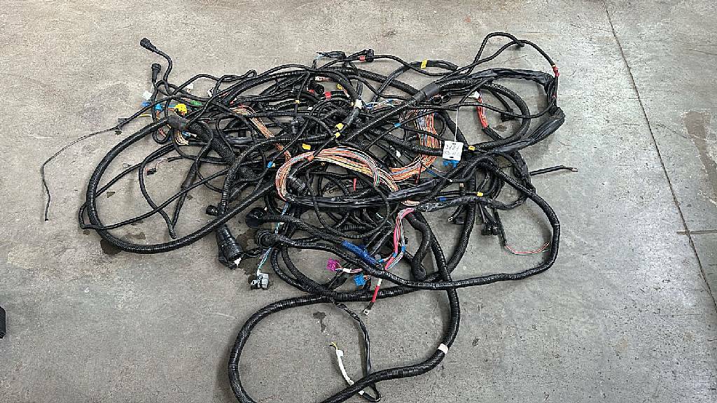 Проводка машины б/у