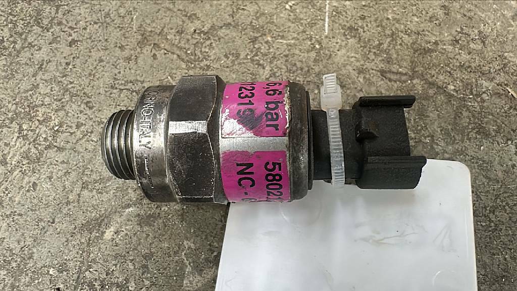 Датчик давления воздуха б/у