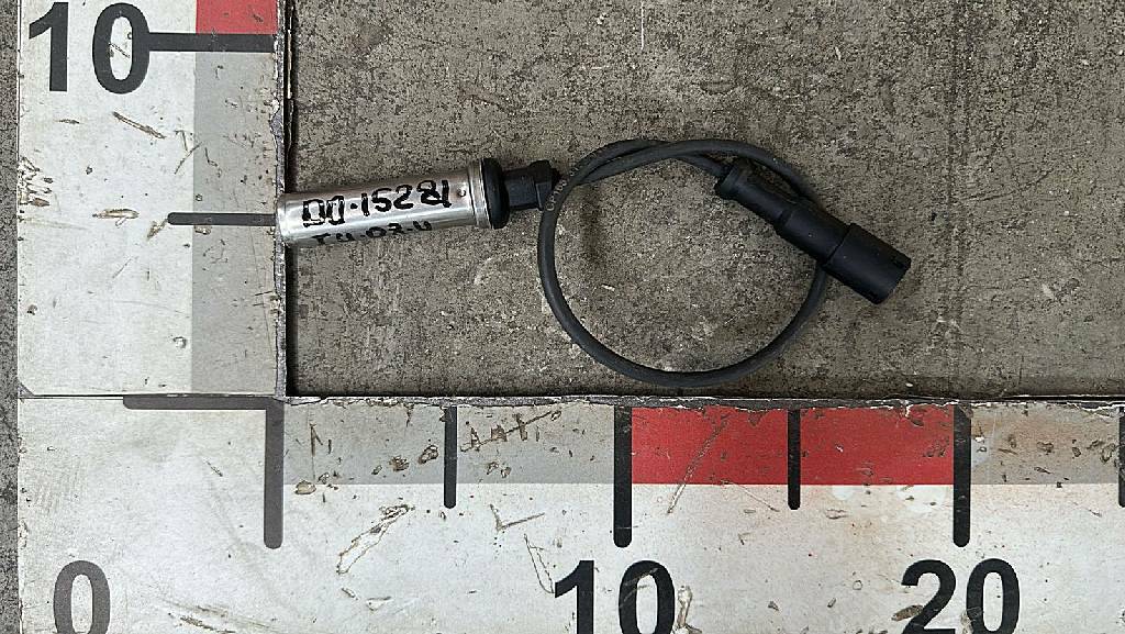 Датчик системы abs б/у