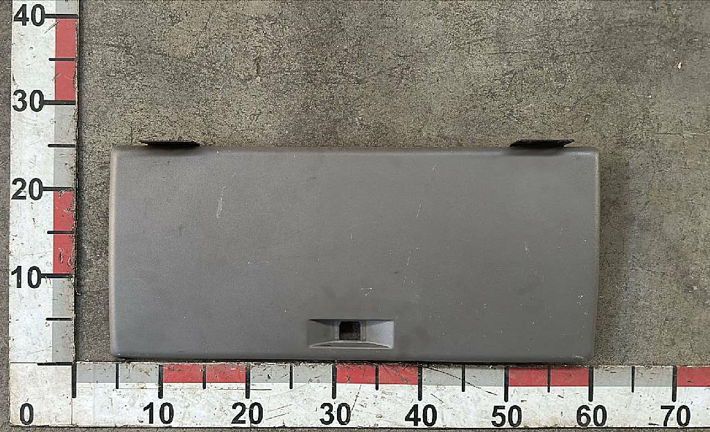 Крышка ящика верхней консоли б/у