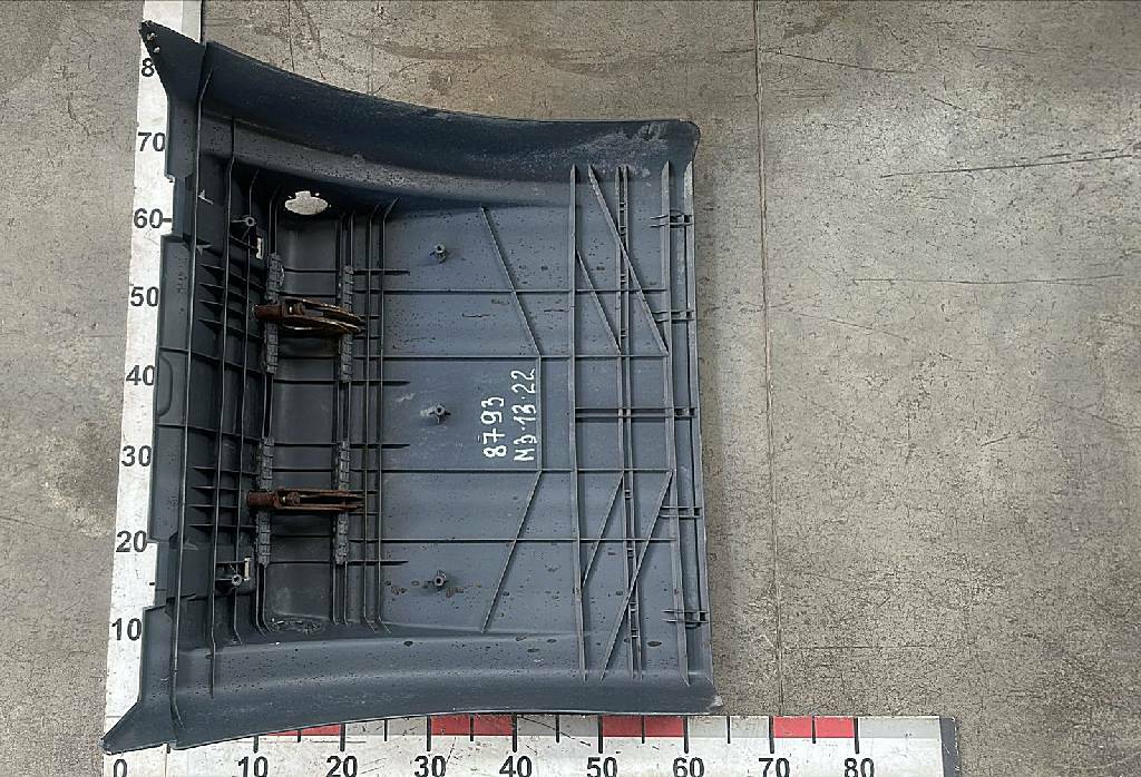 Крыло заднее передняя часть б/у