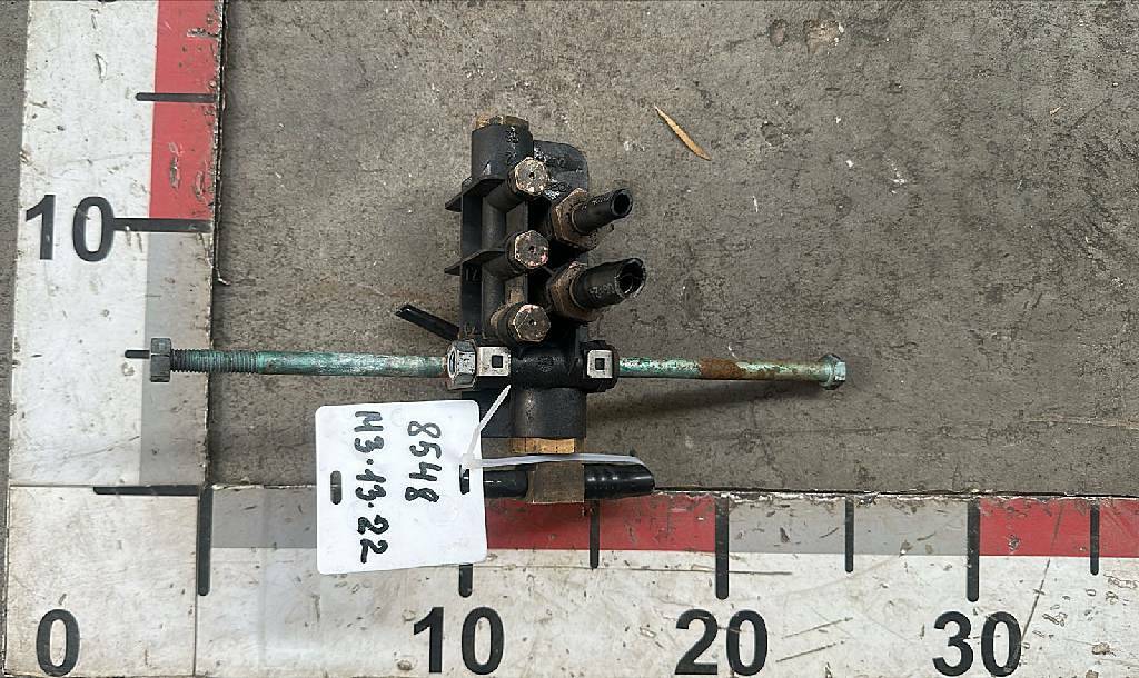 Распределитель тормозных сил б/у